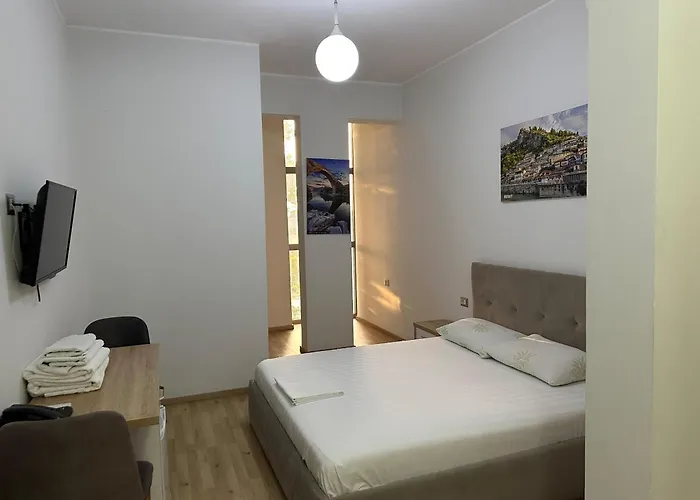 Aulona Отель 3*